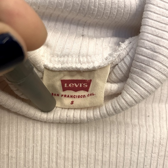 LEVI’S CROP TURTLENECK - Picture 4 of 4
